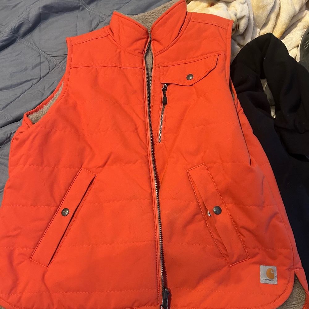 Carhartt Womens reversible vest